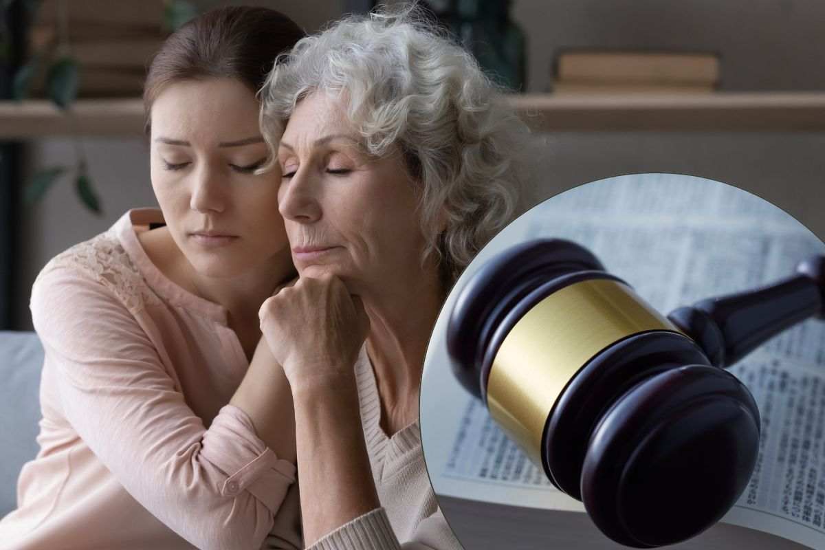 Mamma e figlia abbracciate