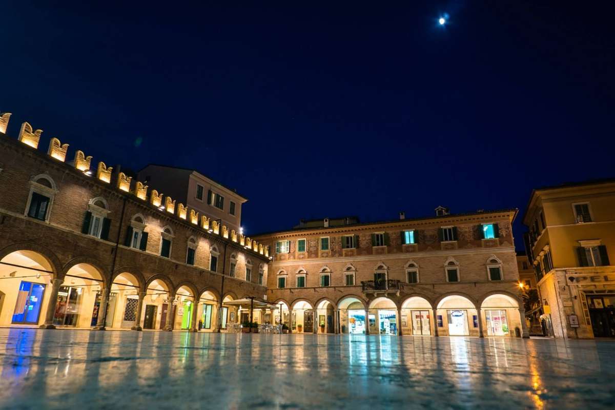 Piazza Ascoli Piceno
