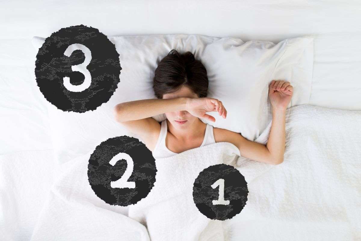 Ragazza cerca di addormentarsi