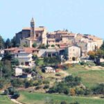 Montefiore dell'Aso visto dalla vallata