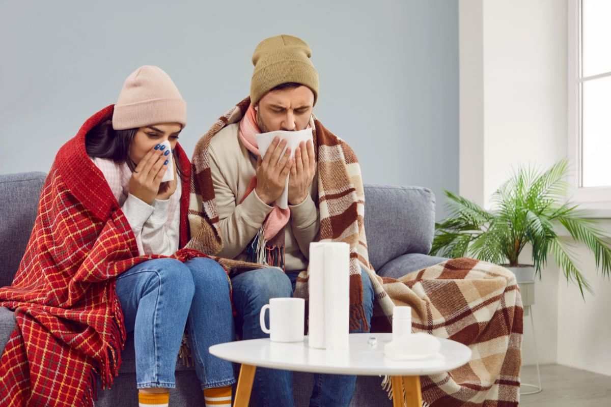 coppia ammalata con l'influenza